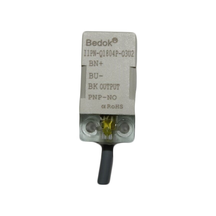 I1PN-Q1804P-O3U2    18x18x35 Kare Kesitli Q Serisi PNP NO 4MM ALGILAMA  2M KABLOLU İNDÜKTİF SENSÖR