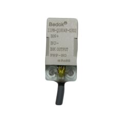 I1PN-Q1804P-O3U2    18x18x35 Kare Kesitli Q Serisi PNP NO 4MM ALGILAMA  2M KABLOLU İNDÜKTİF SENSÖR