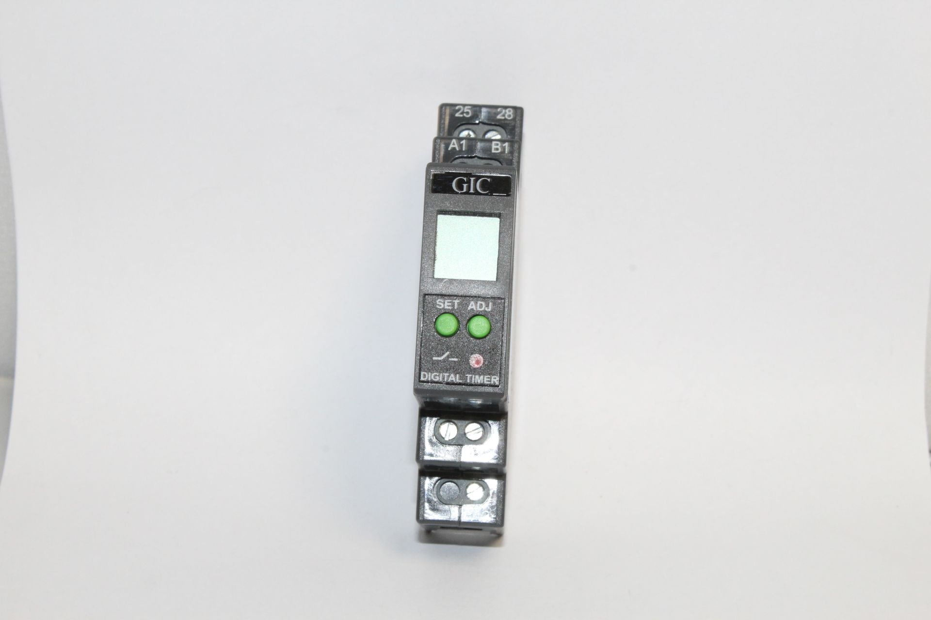 V0DDTD1  24-240 AC/DC