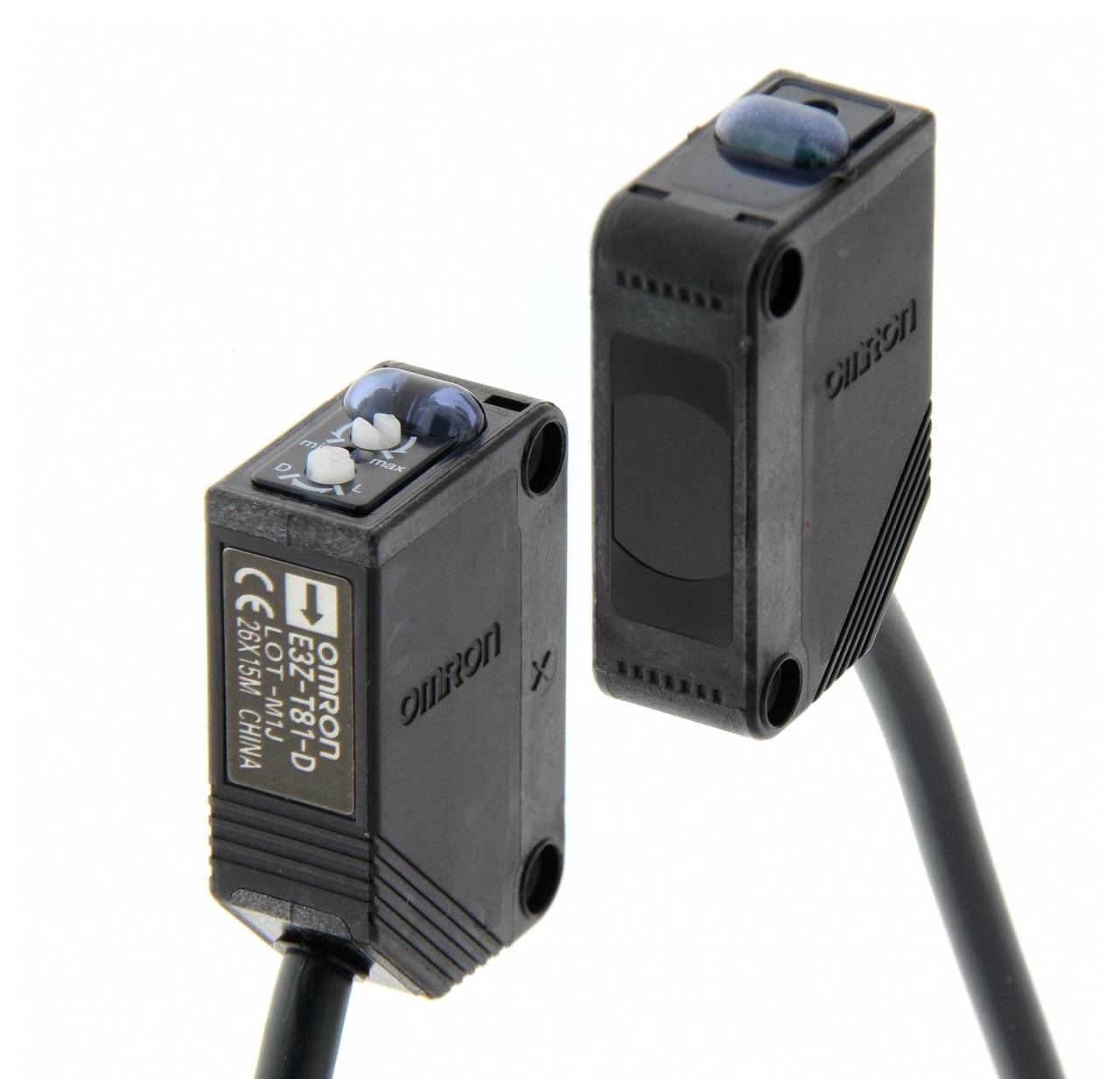 E3Z-T81 2M | 12-24V DC Photoelectric Sensor Rectangular Housing İnfrared LED Through-Beam 15 m PNP Light-ON/Dark-ON 2M Cable
