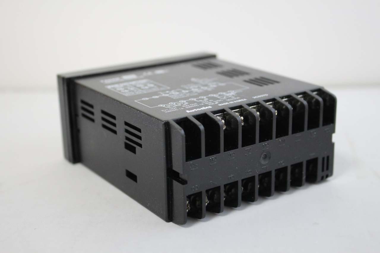 TZN4W-24S
