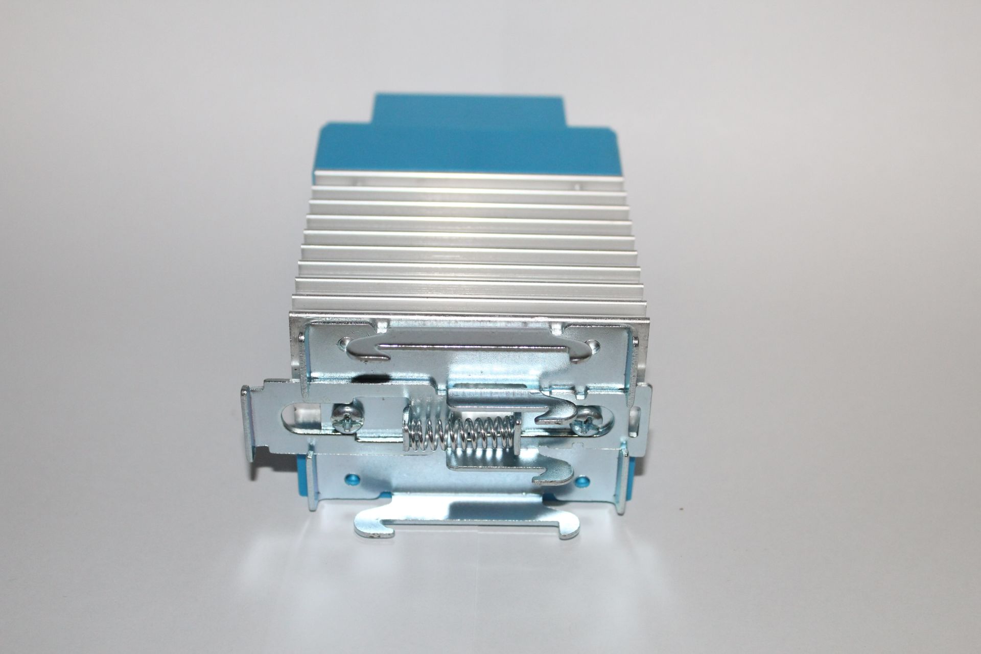 BSAT-4875A ELEKTRONİK KONTAKTÖR TETİK VOLTAJI 180-264VAC 2ENVERSÖR YARDIMCI KONTAK 75A SOLİD STATE KONTAKTÖRLER(SSR KONTAKTÖRLER)