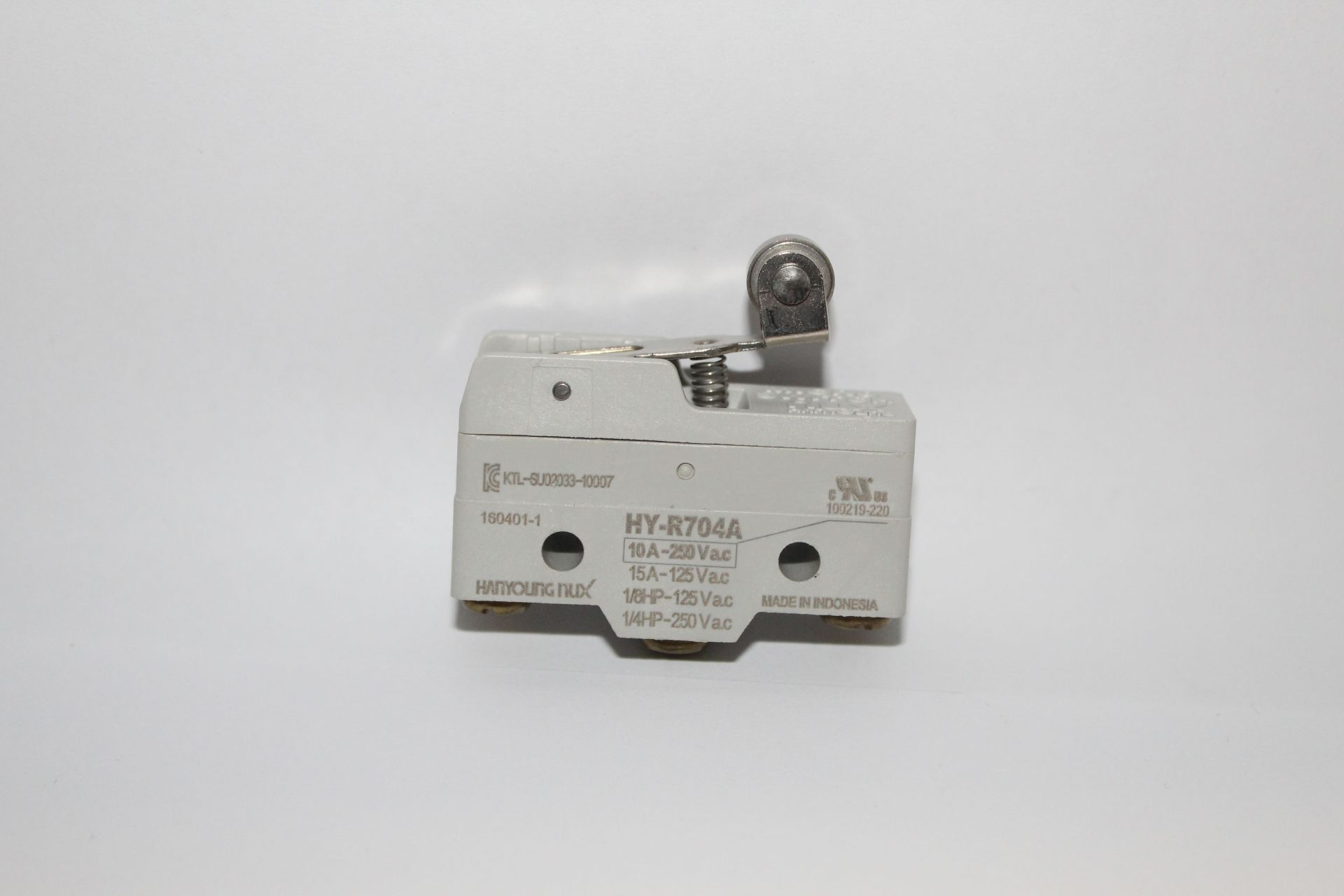 HY-R704A  SWITCH