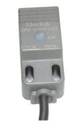 I1PNE-Q1804P-O3U2 EASY Serisi 18x18x35mm Kare Kesitli Q Serisi PNP NO 4MM ALGILAMA 2M KABLOLU İNDÜKTİF SENSÖR