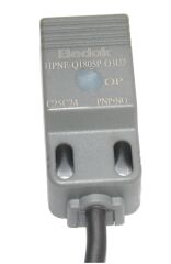 I1PNE-Q1804P-O3U2 EASY Serisi 18x18x35mm Kare Kesitli Q Serisi PNP NO 4MM ALGILAMA 2M KABLOLU İNDÜKTİF SENSÖR