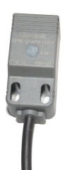 I1PNE-Q1804P-O3U7 EASY Serisi 18x18x35 Kare Kesitli Q Serisi PNP NO 4MM ALGILAMA 7M KABLOLU İNDÜKTİF SENSÖR