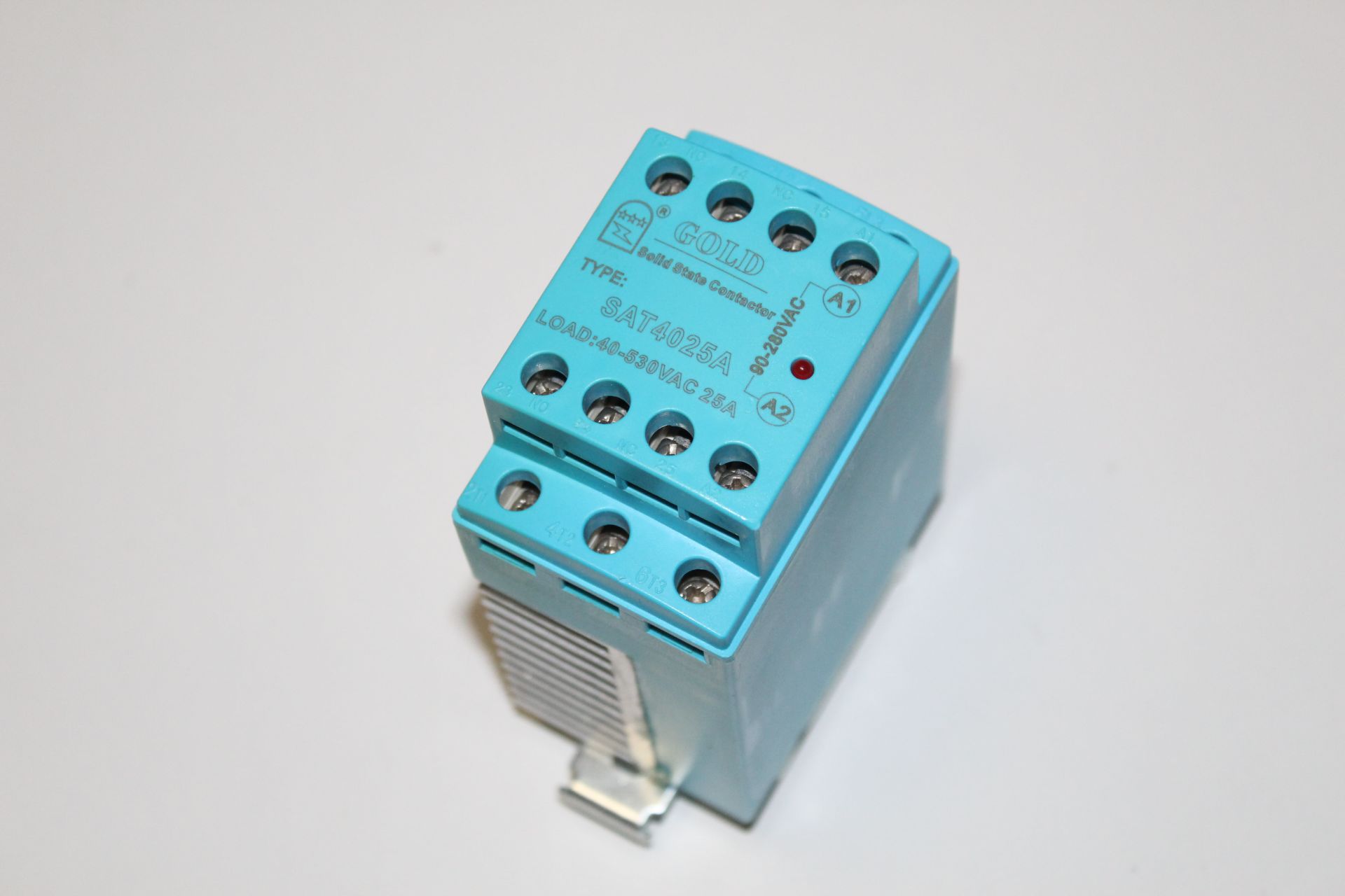 SAT4025A   SOLİD STATE CONTACTOR 90-280V AC